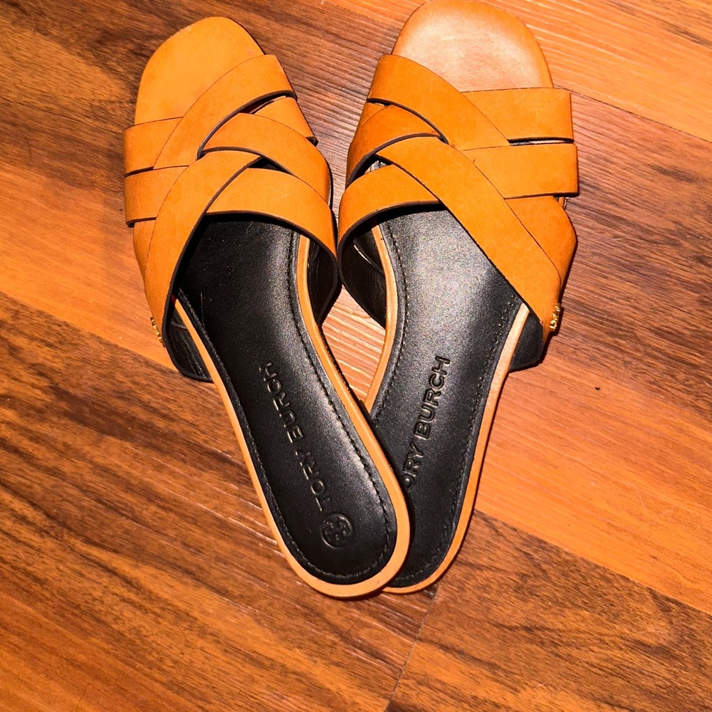 Tory Burch sandals size 7 fair condition